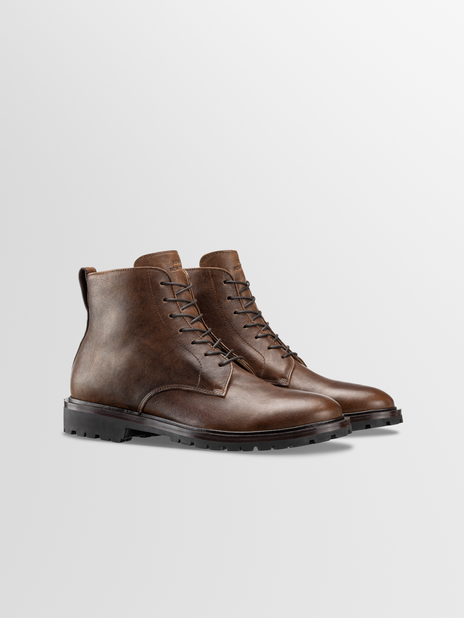 Bergamo Leather Boot in Anchor - Image 2