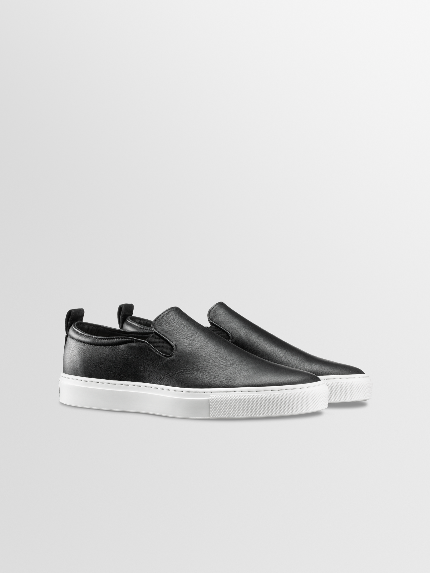 Garda Leather Sneaker in Onyx - Image 2