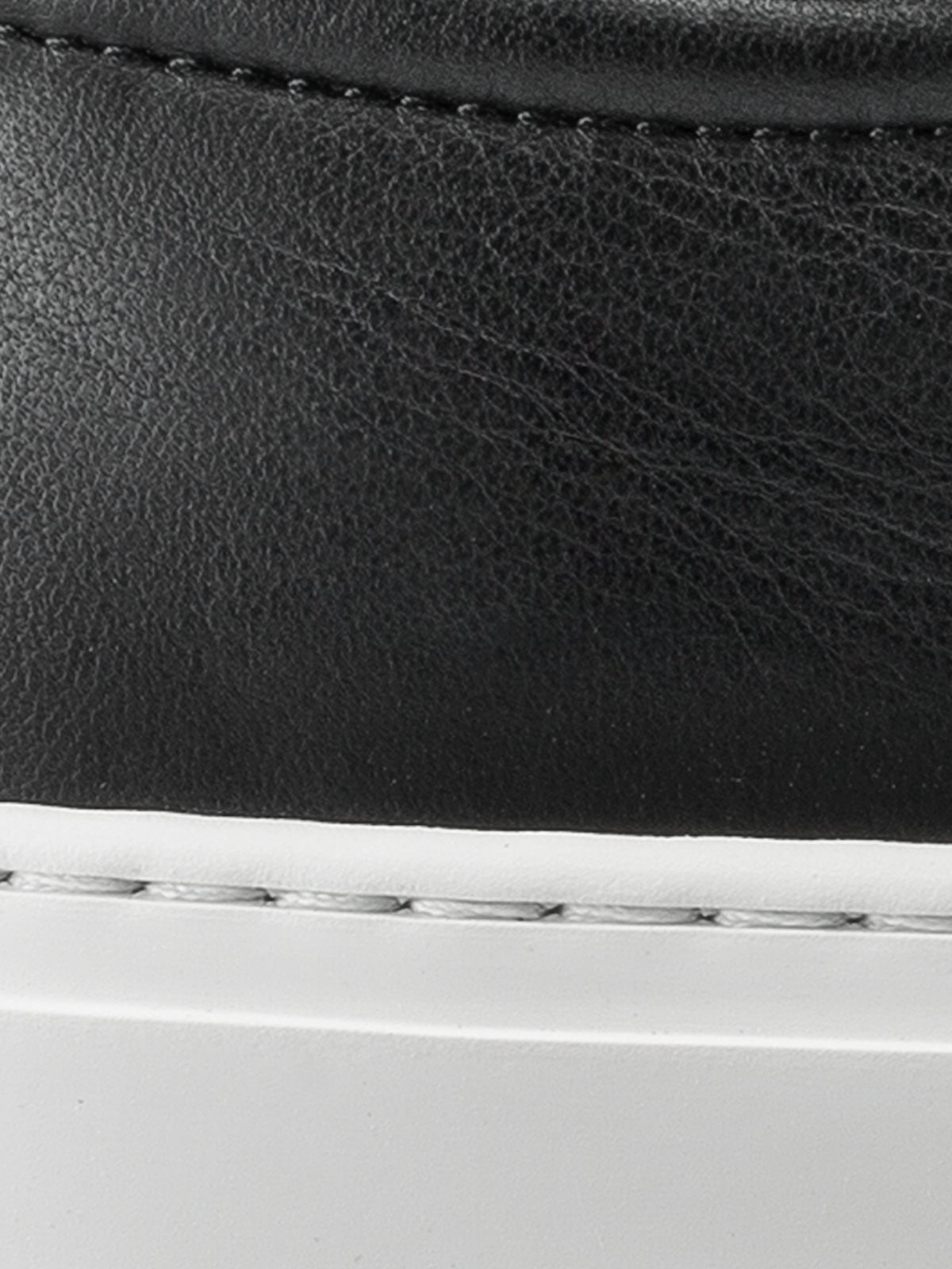 Garda Leather Sneaker in Onyx - Image 5