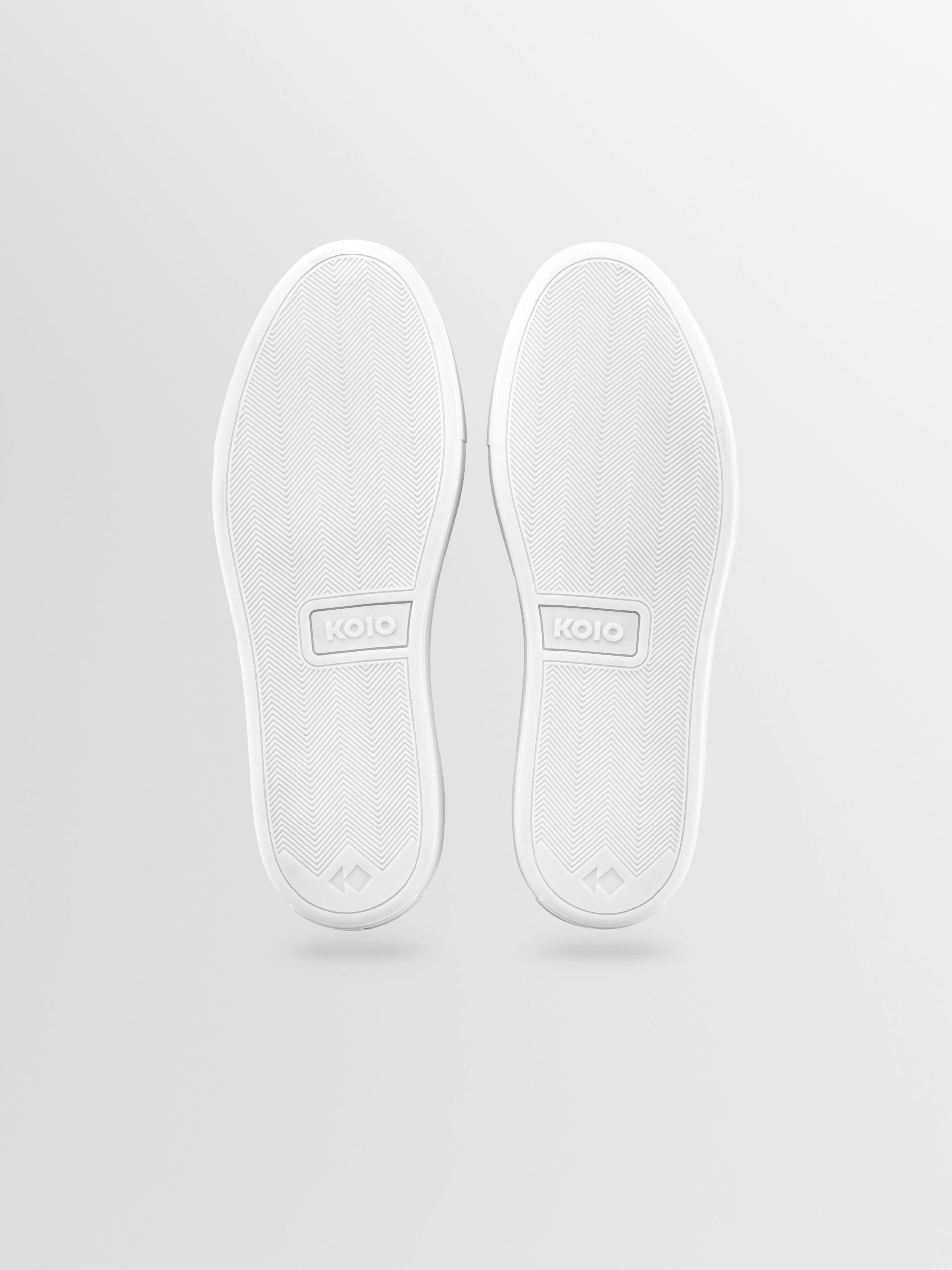 Primo Leather Sneaker in Triple White - Image 6