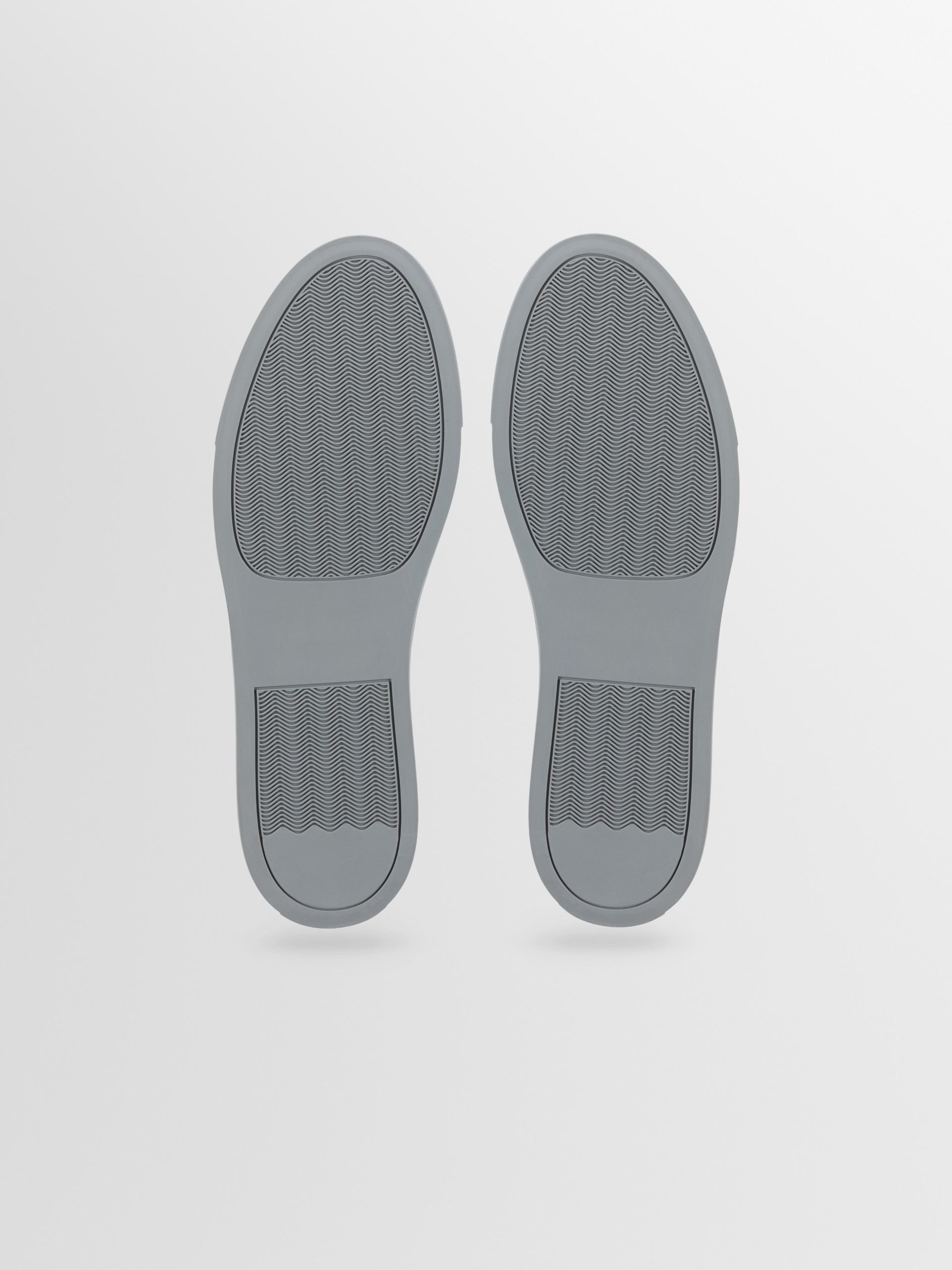 Taranto Suede Sneaker in Grey - Image 6