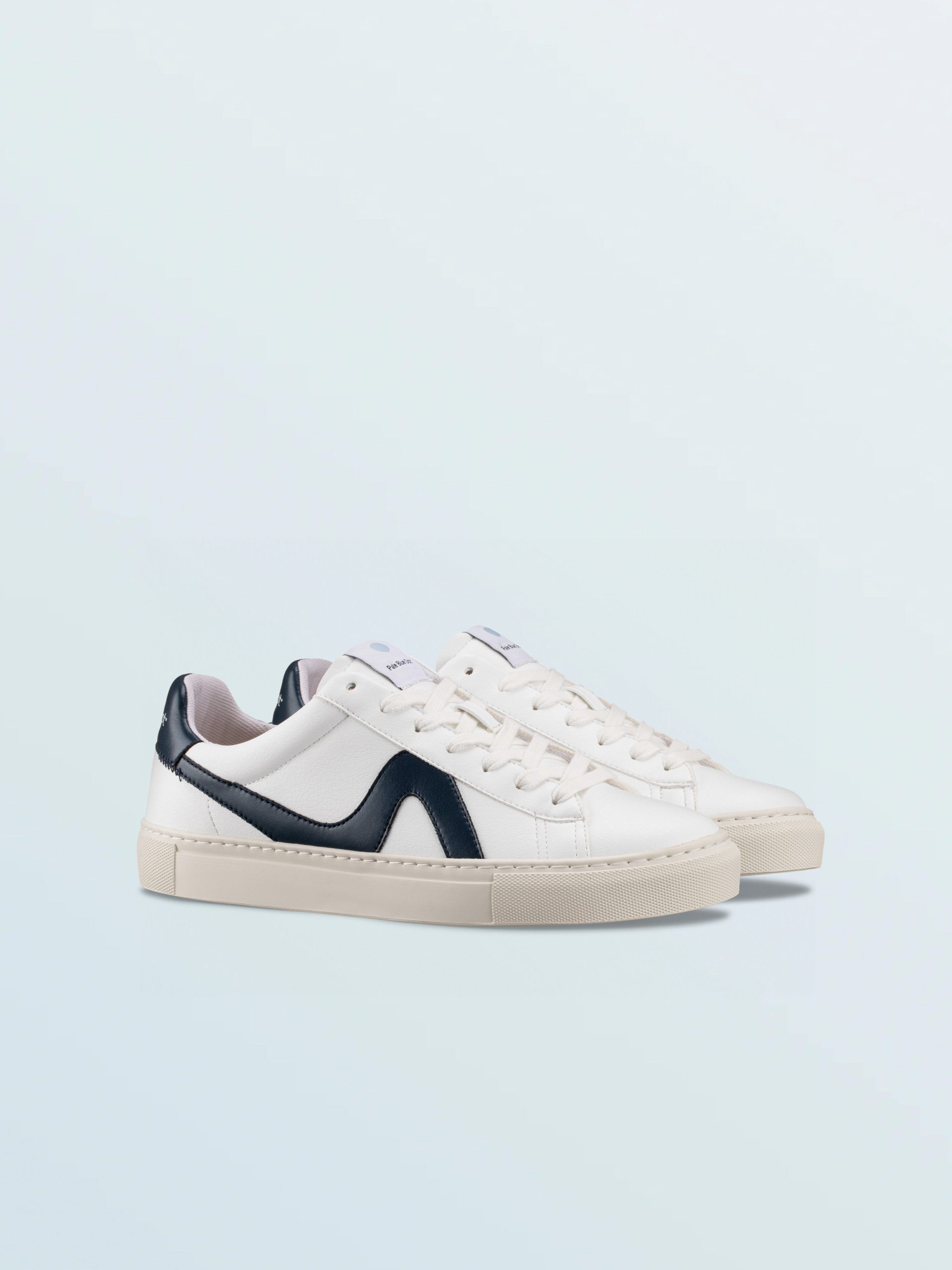 Vegan 01 Sneaker in Iceberg - Image 2